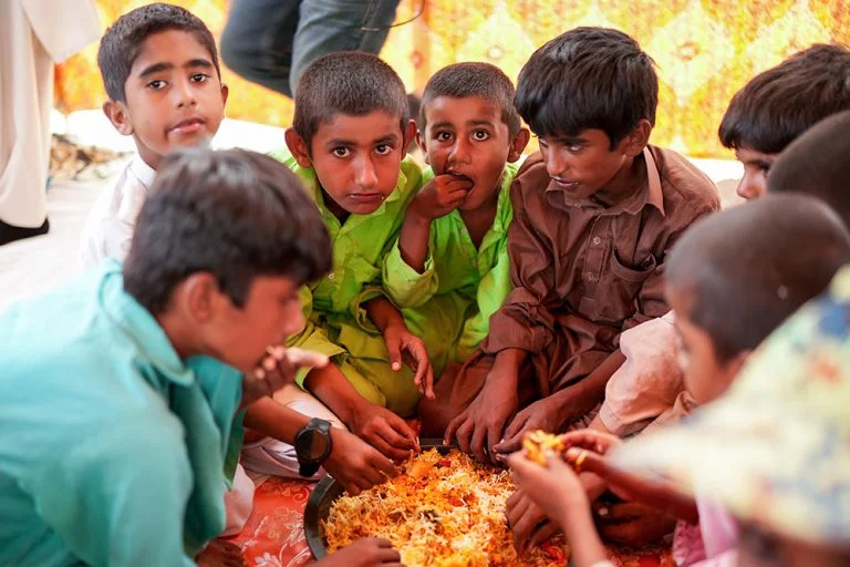 Food and Iftar Packs